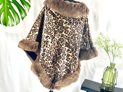 Leopard Poncho, Faux Fur Trim, Suede Cape, Handmade Wrap, Chic Shawl, Animal Print, Eco Chic Cape, Luxe Outerwear, Boho Poncho, Vintage Style, Trendy Wrap, Artisan Shawl, Fashion Cape