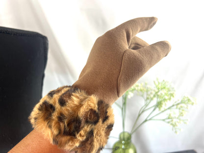 Faux Fur Trim, Suede Texture, Winter Gloves, Leopard Print, Warm Accessory, Fashion Gloves, Soft Handwear, Animal Pattern, Elegant Design, Luxury Feel, Cold Weather, Stylish Gloves, Comfort Fit