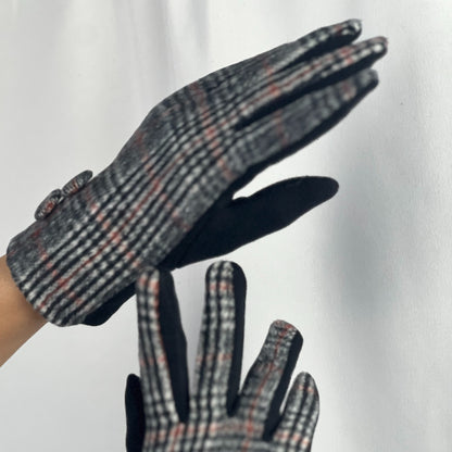 Handmade Gloves, Plaid Winter Wear, Touch Tech Ready, Eco Friendly, Warm Accessories, Gray Checkered, Soft Lined, Custom Fit, Fashion Gloves, Artisan Crafted, Women's Gloves, Elegant Warmth, Unique Gift Item