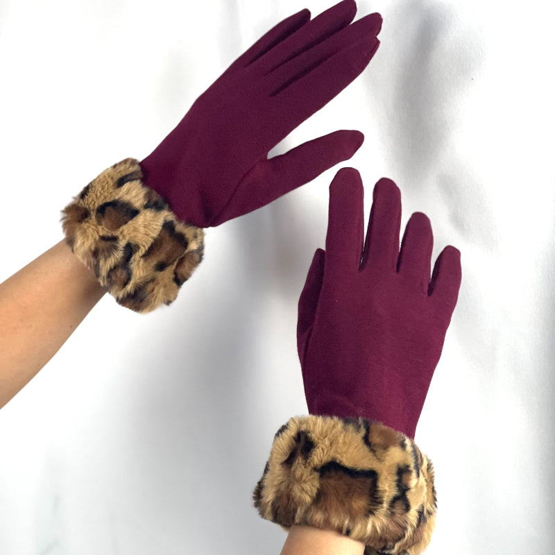 Faux Fur Trim, Suede Texture, Winter Gloves, Leopard Print, Warm Accessory, Fashion Gloves, Soft Handwear, Animal Pattern, Elegant Design, Luxury Feel, Cold Weather, Stylish Gloves, Comfort Fit