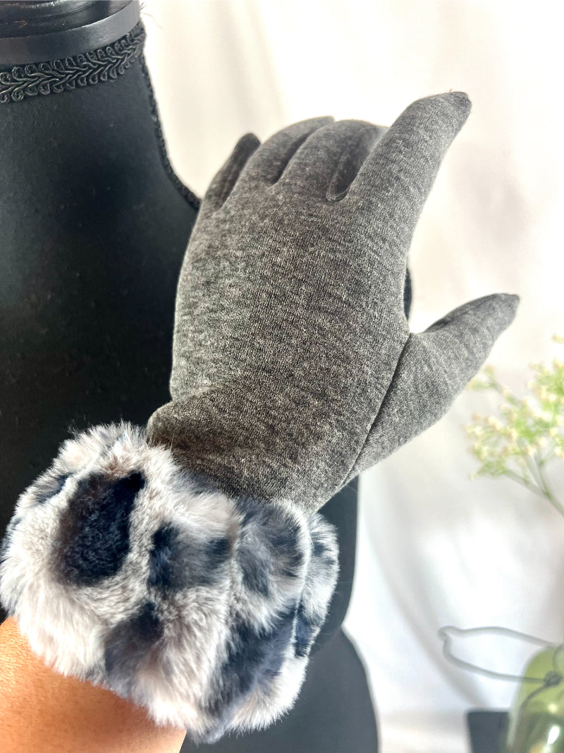 Faux Fur Trim, Suede Texture, Winter Gloves, Leopard Print, Warm Accessory, Fashion Gloves, Soft Handwear, Animal Pattern, Elegant Design, Luxury Feel, Cold Weather, Stylish Gloves, Comfort Fit